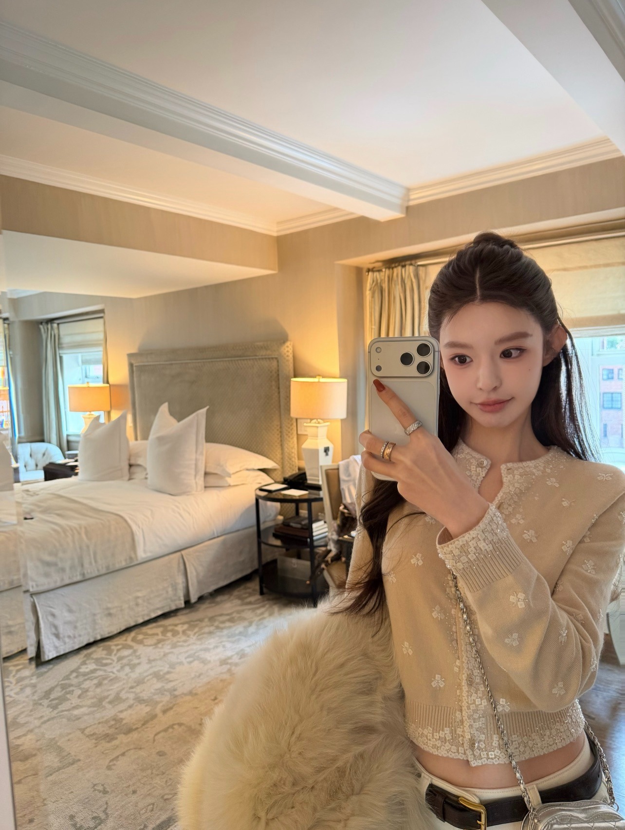 미우미우 비즈 가디건