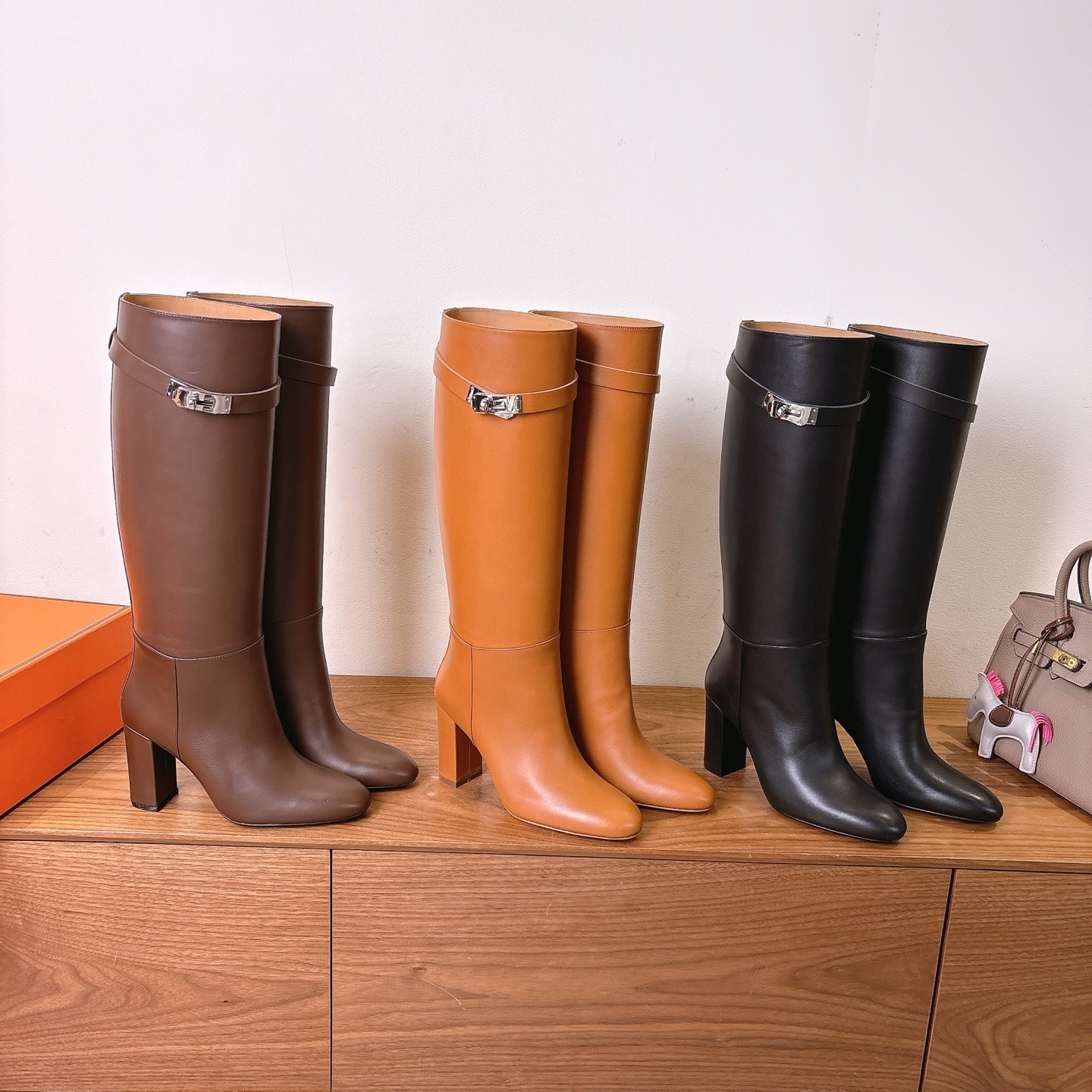 에르메스 신상 앵클부츠