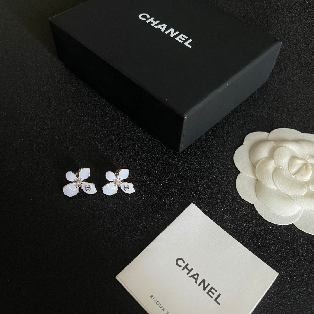 샤넬  더블 C 이어링
