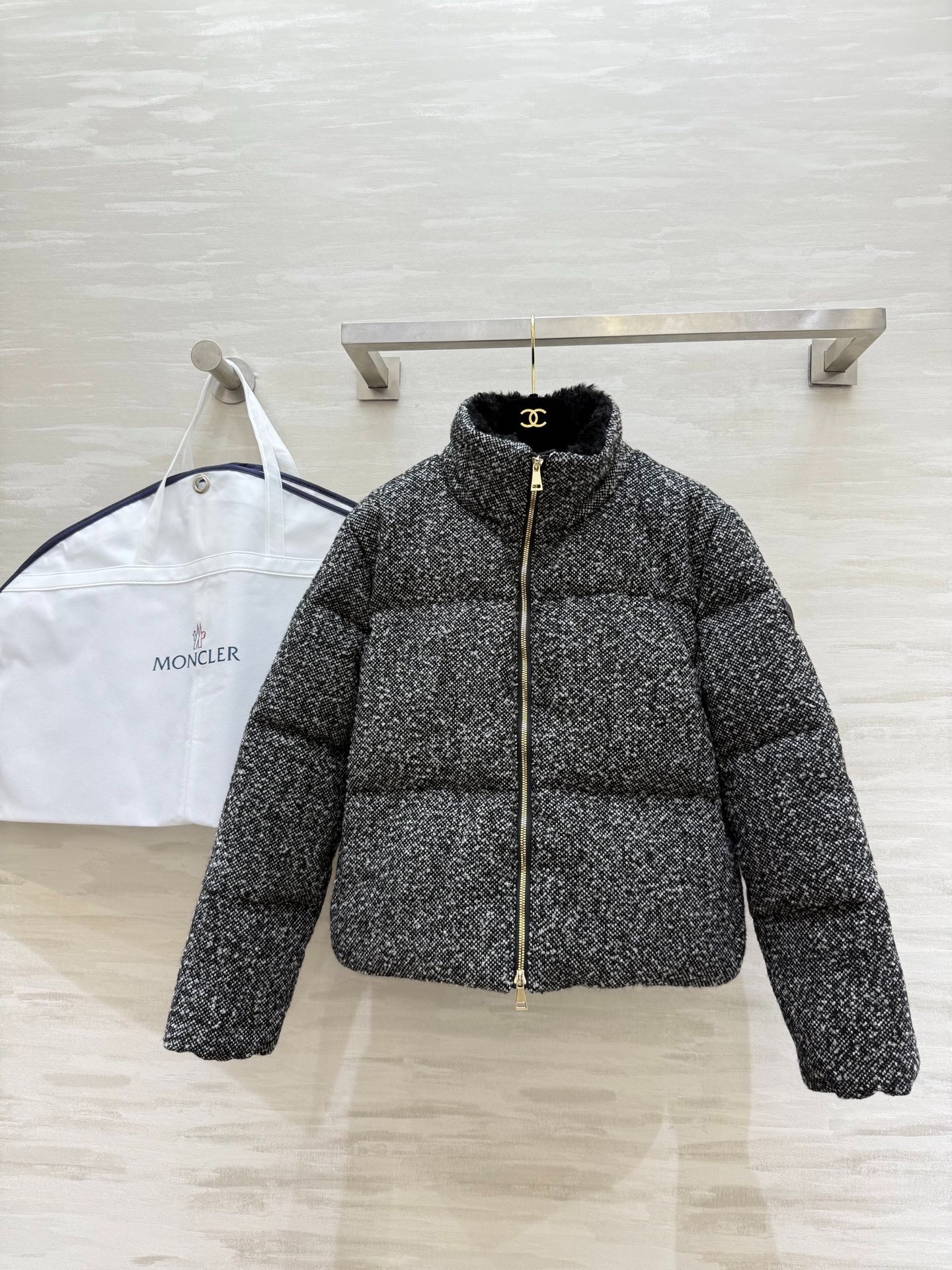 몽클레어 부쿨레 숏다운 재킷