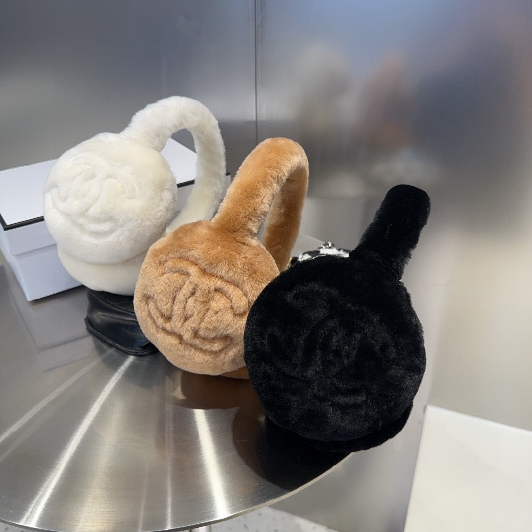 샤넬 시어링 램스킨 귀마개