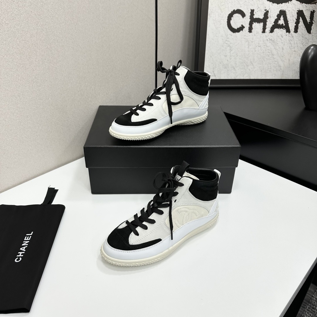 샤넬 25 신상 스니커즈