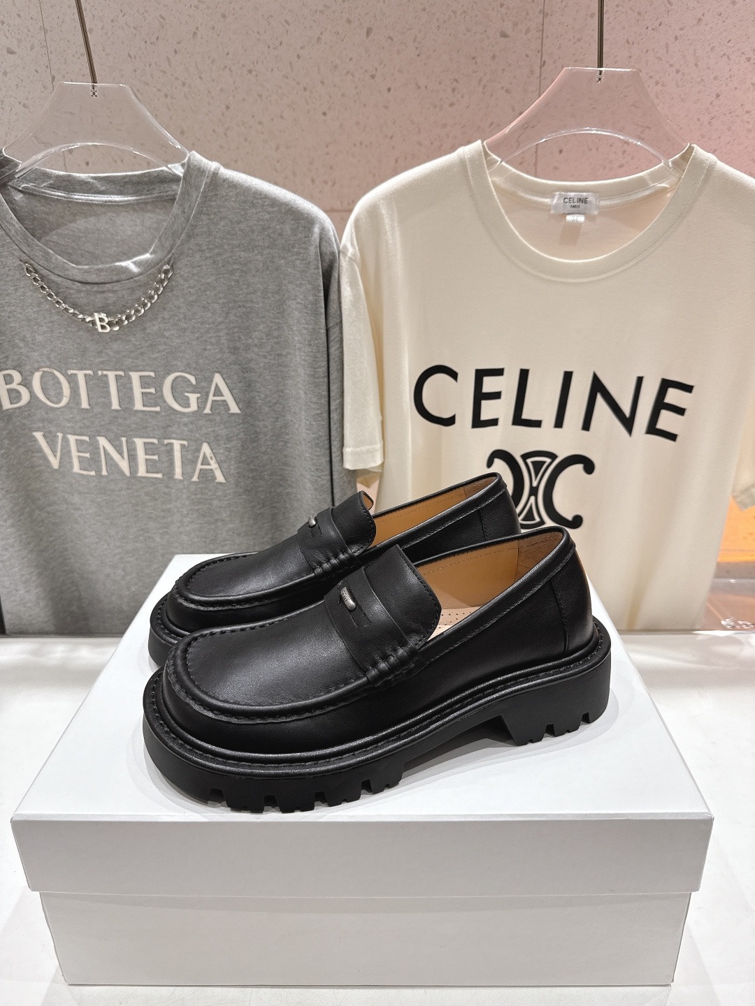 로에베 신상 로퍼 싱글 스니커즈