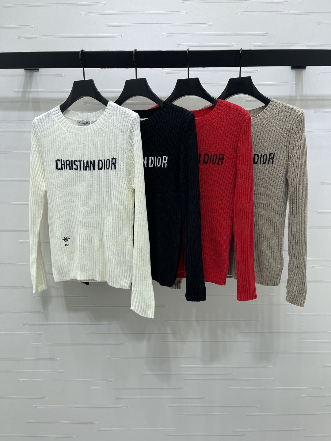 디올 26 봄 신상 라운드 니트