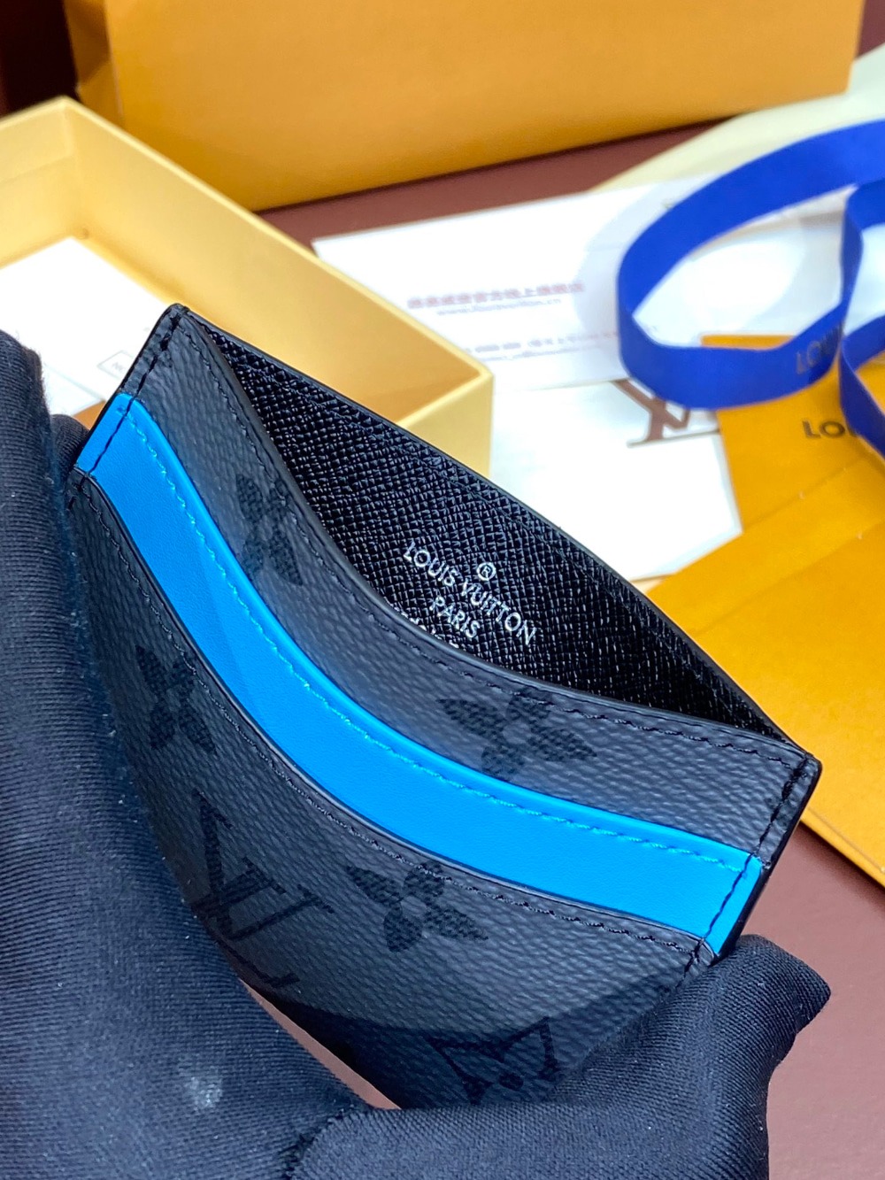 루이비통 남성지갑 더블 카드 홀더 M62170