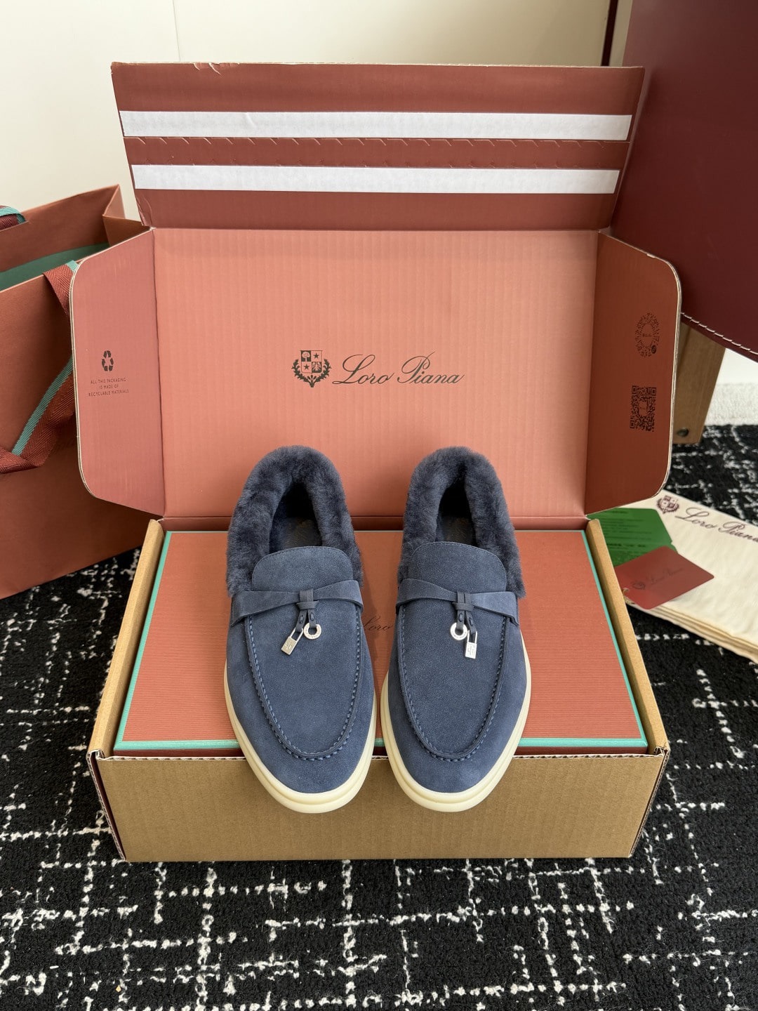 로로피아나 썸머 참스 시어링 로퍼