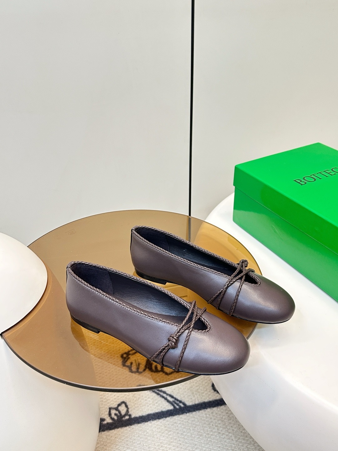 보테가베네타 신상 메리제인 발레화