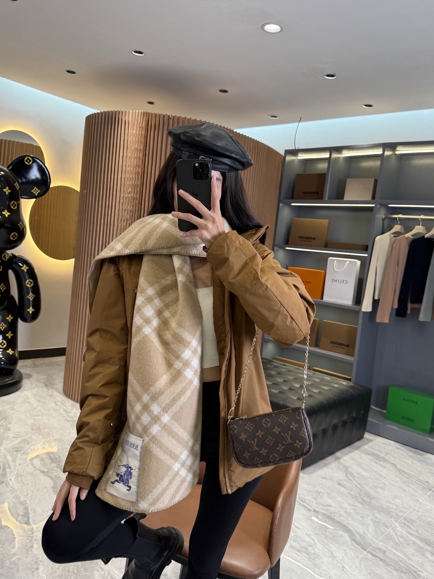 버버리 체크 양털 워머