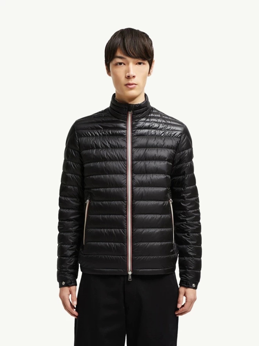 몽클레어 다니엘 경량 숏 다운 자켓 패딩