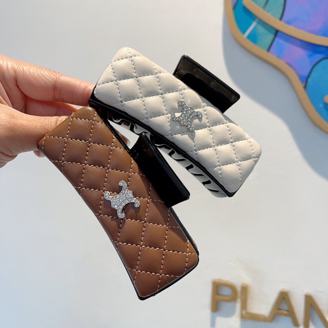 셀린느 신상 빈티지 그립톡 집게핀