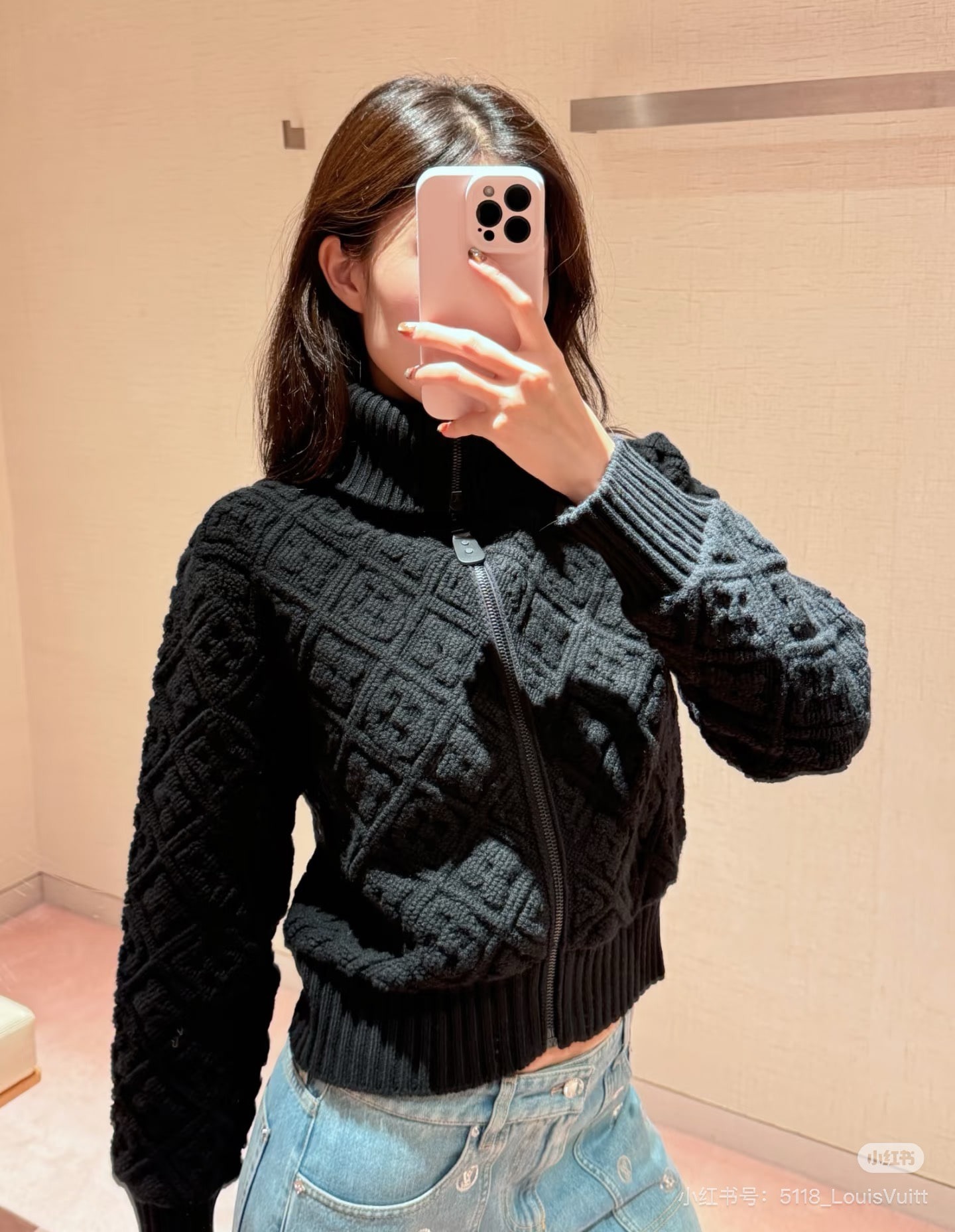 루이비통 엠보스퀘어 니트 코트