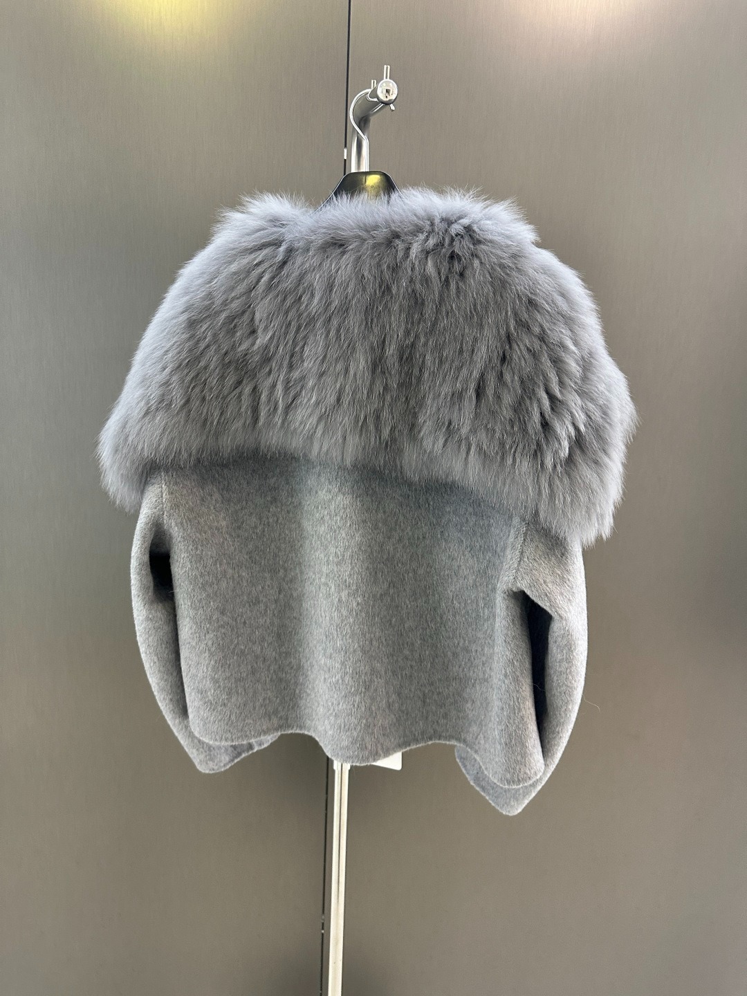 막스마라 신상 화이트폭스 울 코트