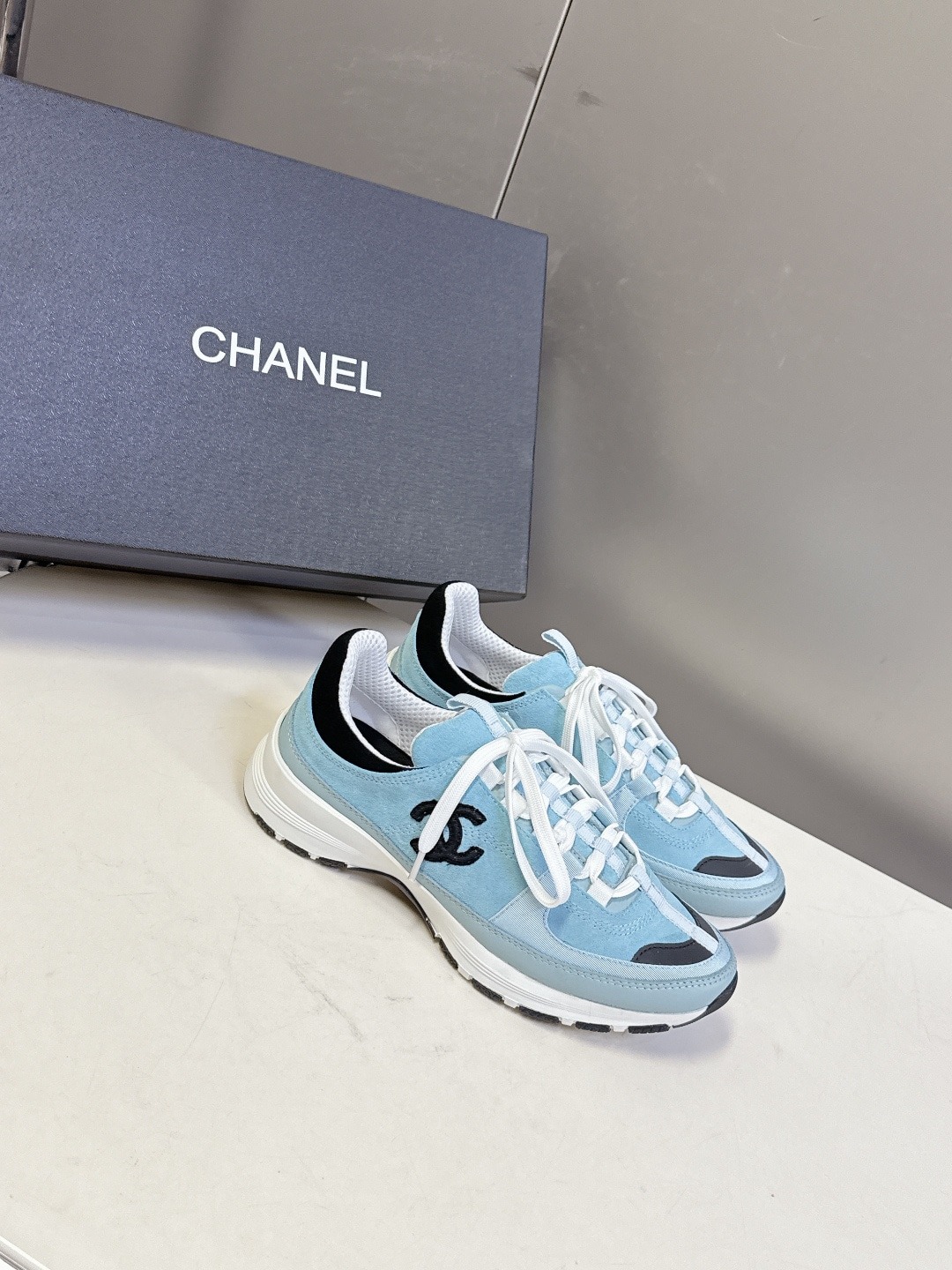 샤넬 신상 더블C 스니커즈 운동화