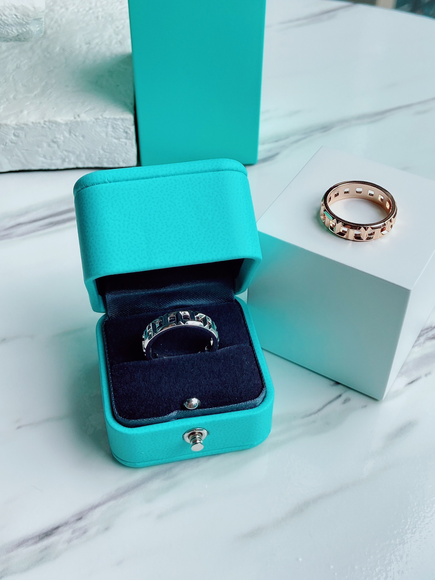 티*니 트루 와이드링