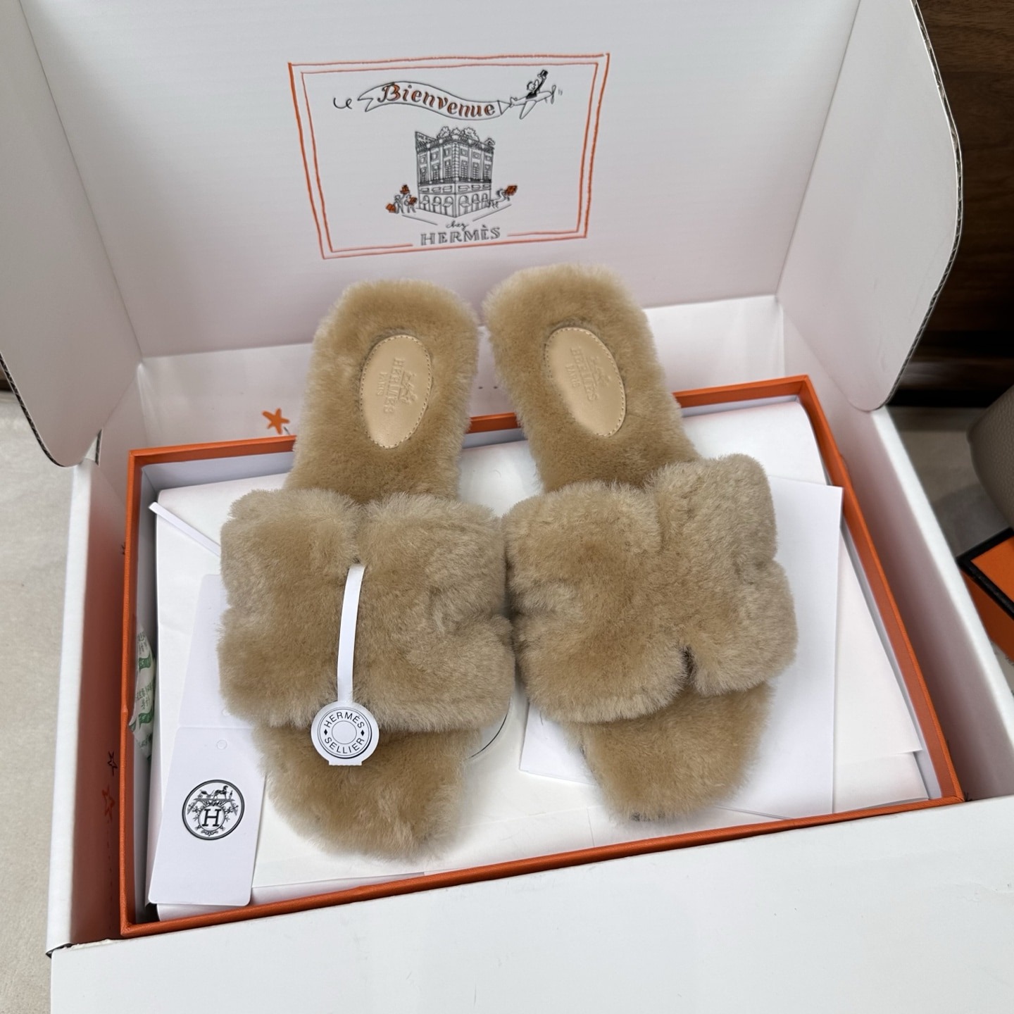 에르메스 오란 울 샌들