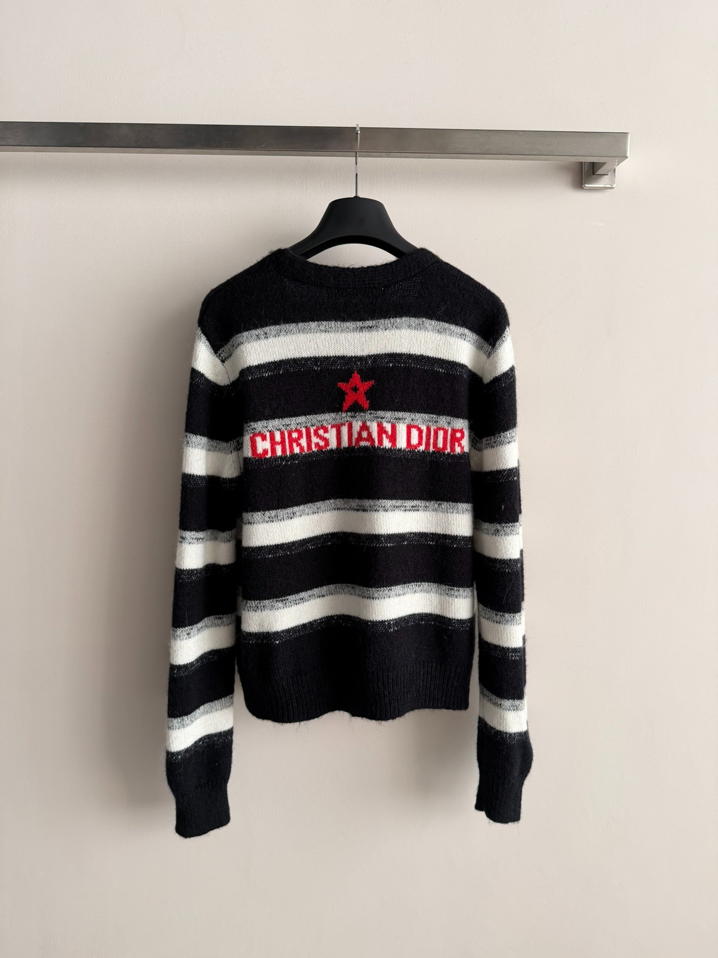 디올 26SS 신상 클래식 울 카디건