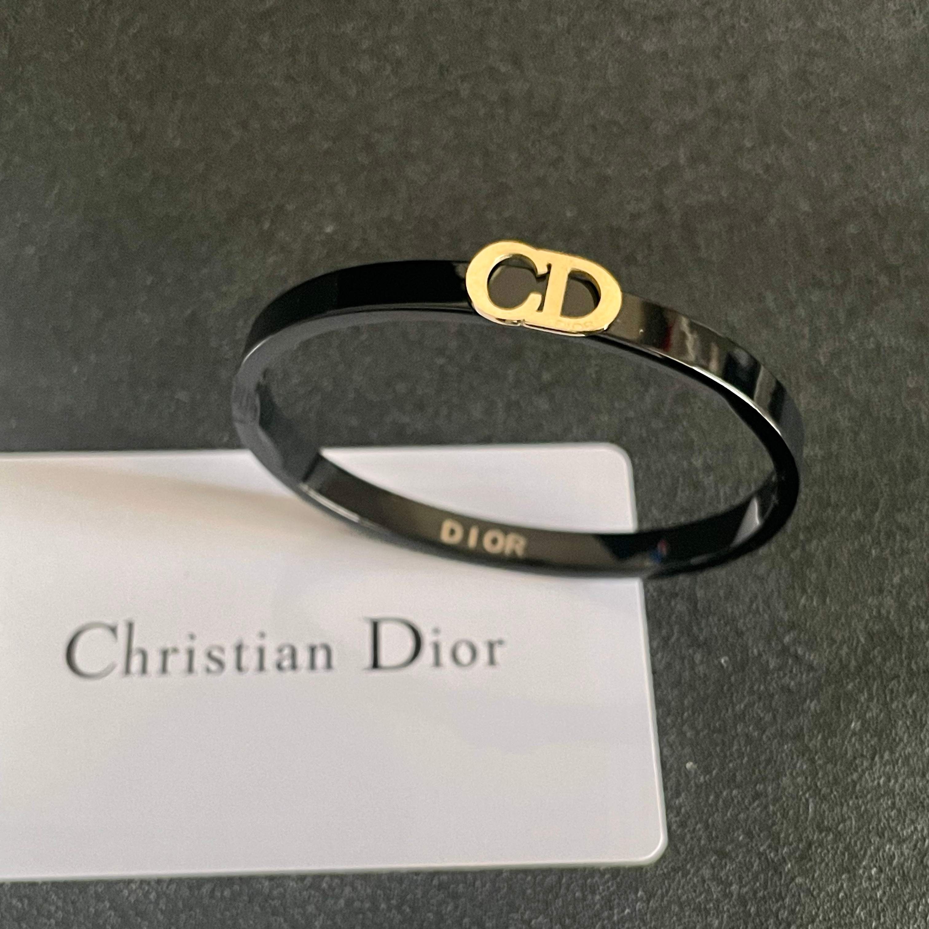 디올 신상 디오르 카본 블랙 팔찌