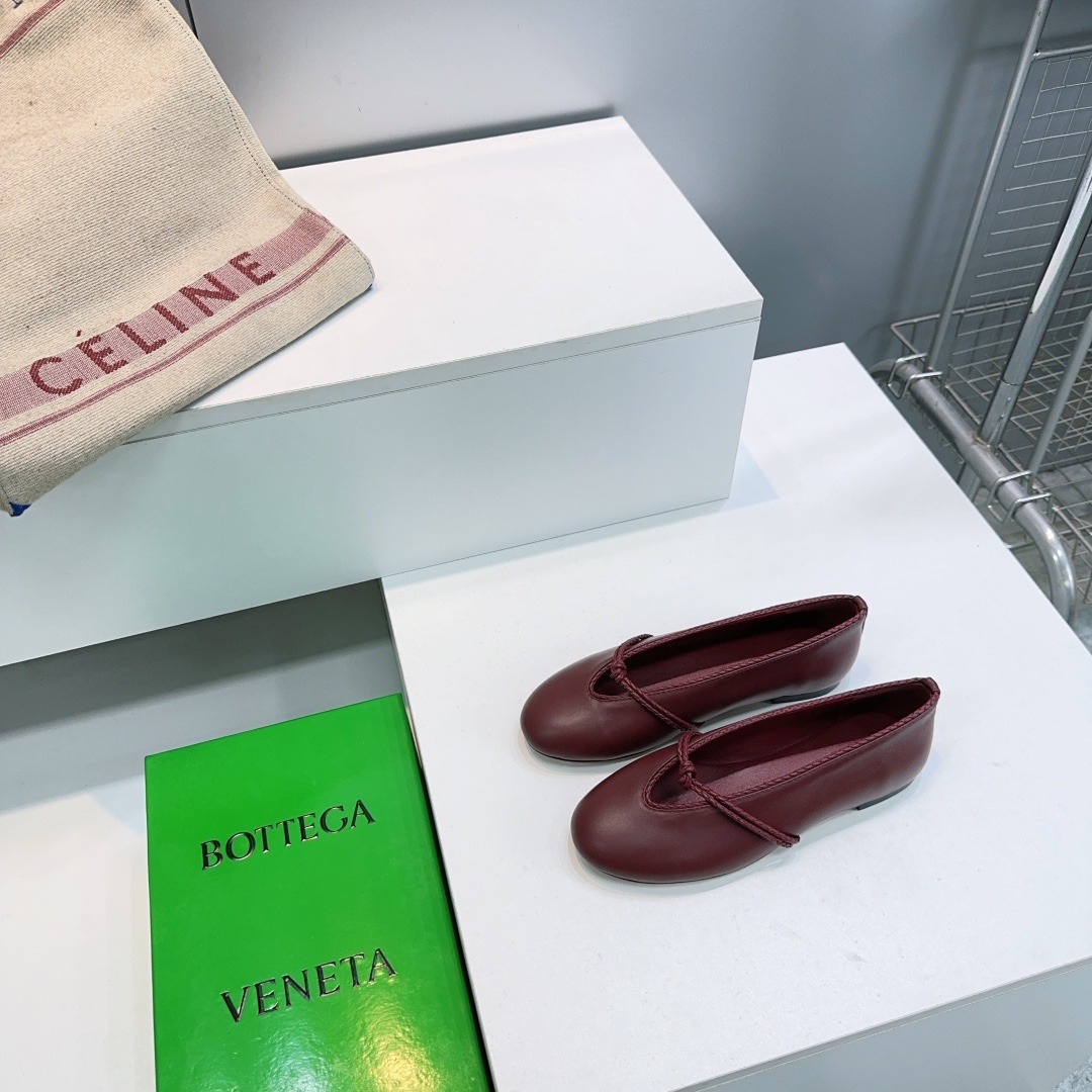 보테가베네타 26 신상 플랫 메리제인 단화