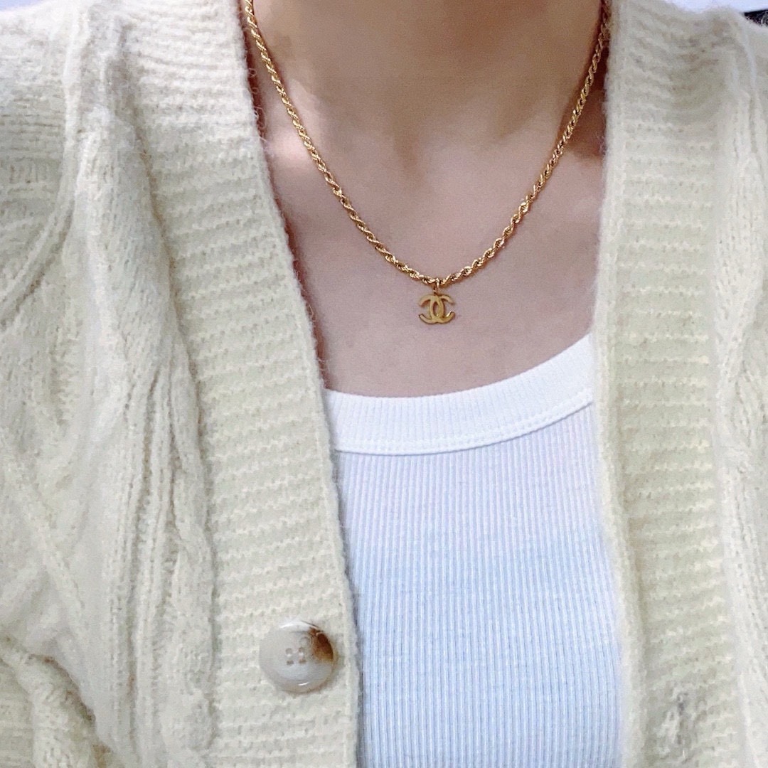 샤넬 최신 목걸이
