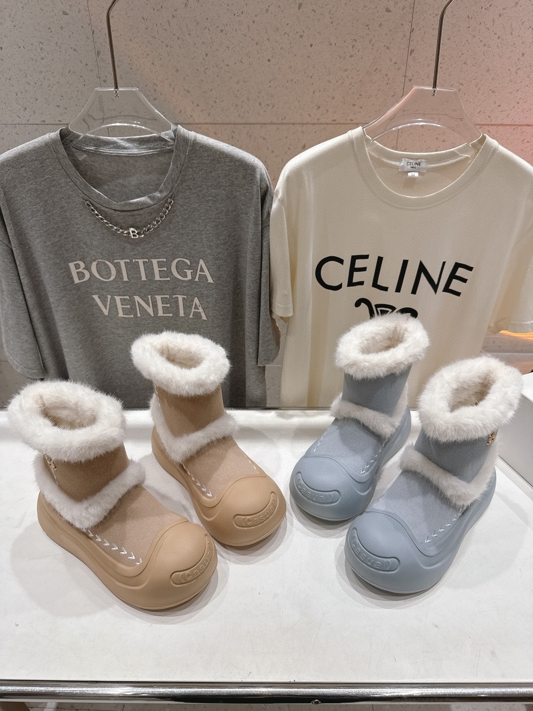 로에베 신상 스노우 양털부츠