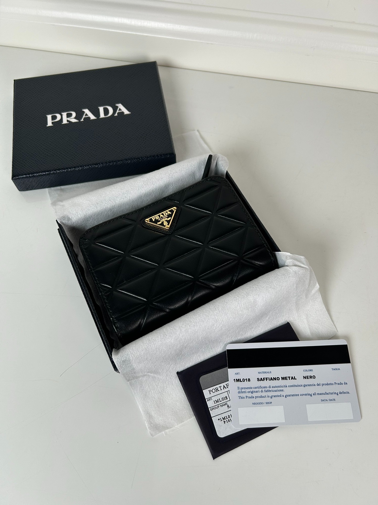 프라다 레더 지갑