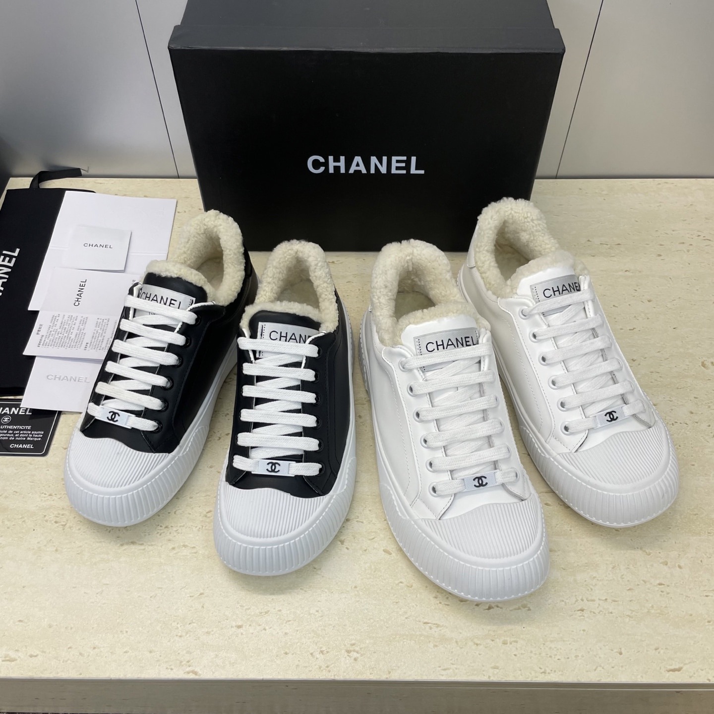 샤넬 신상 스니커즈