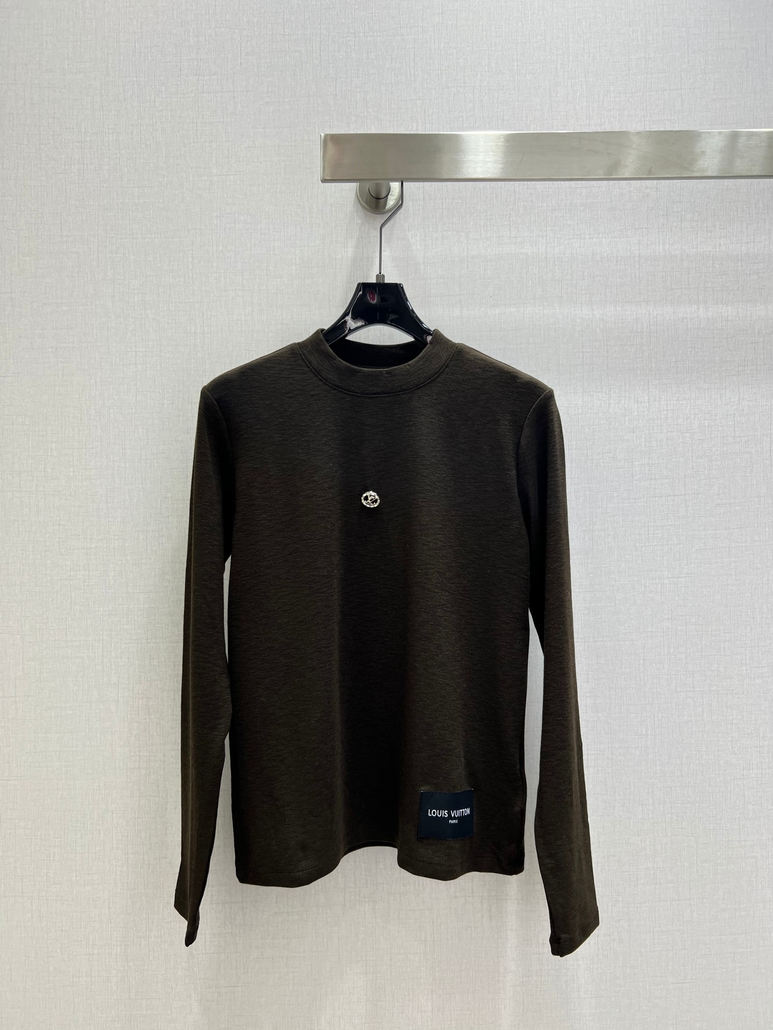 루이비통 25 신상 라운드 메탈 긴팔 상의