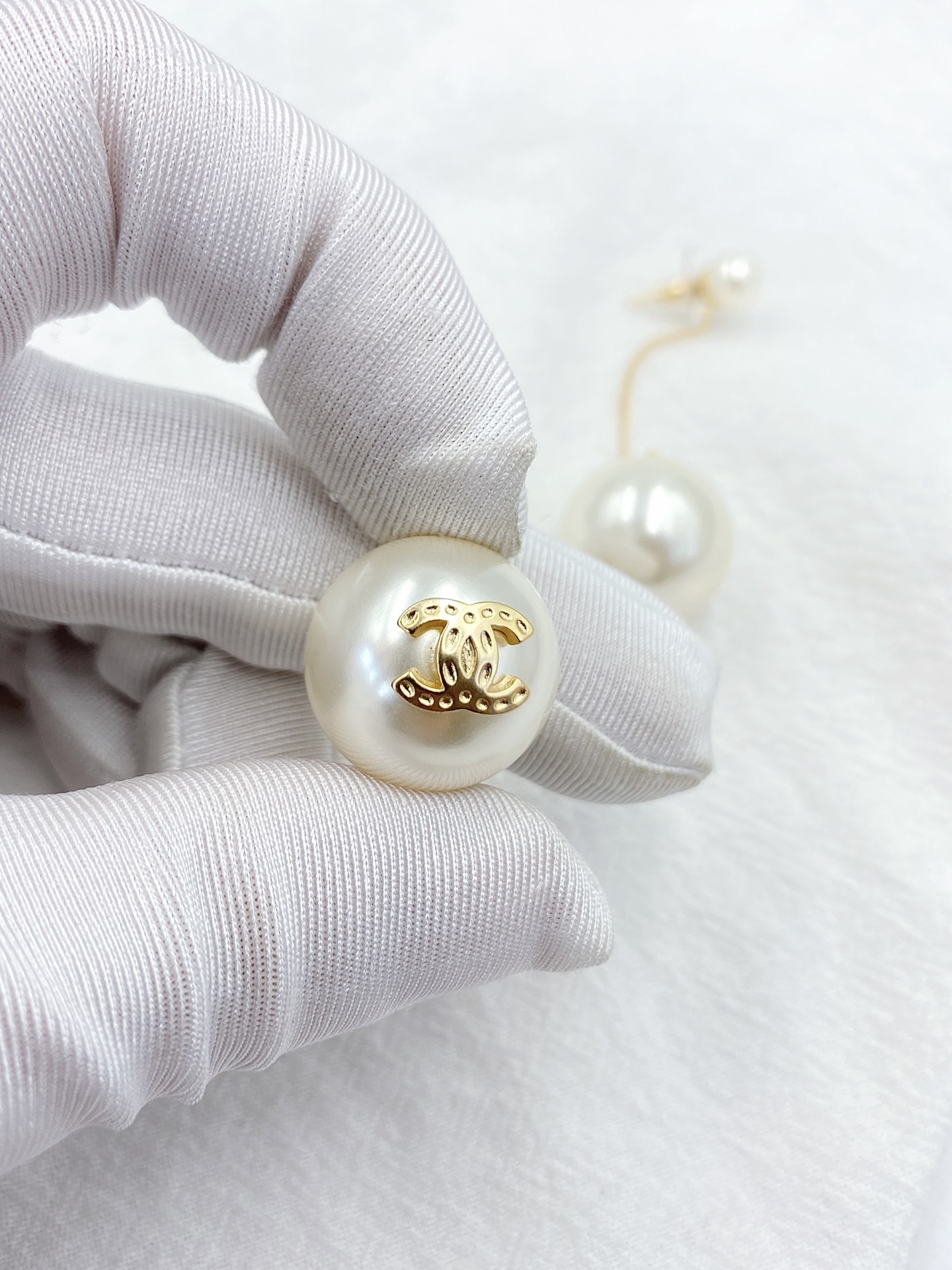 샤넬 클래식 진주 롱 이어링