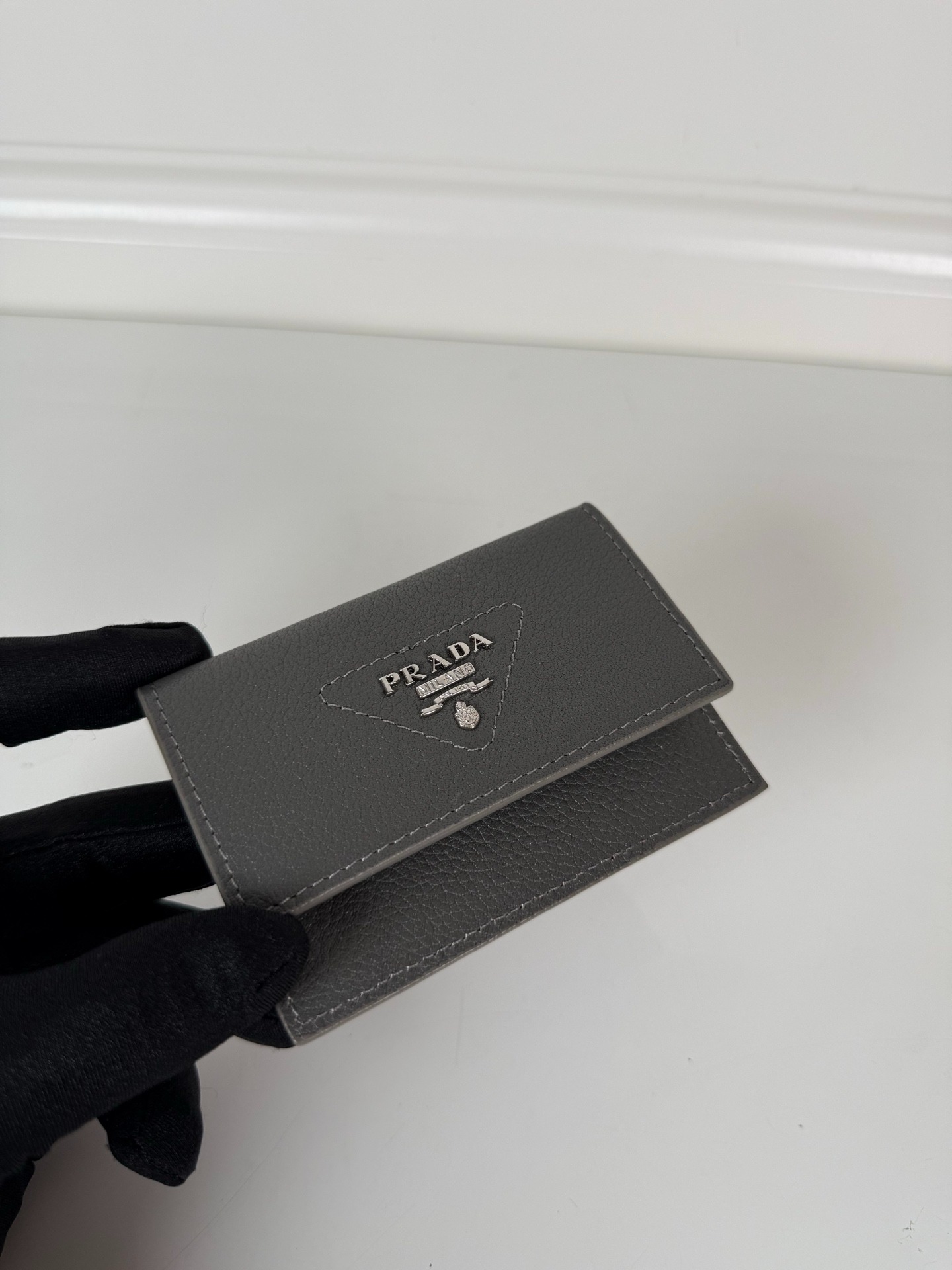 프라다 남녀공용 스몰 카드지갑