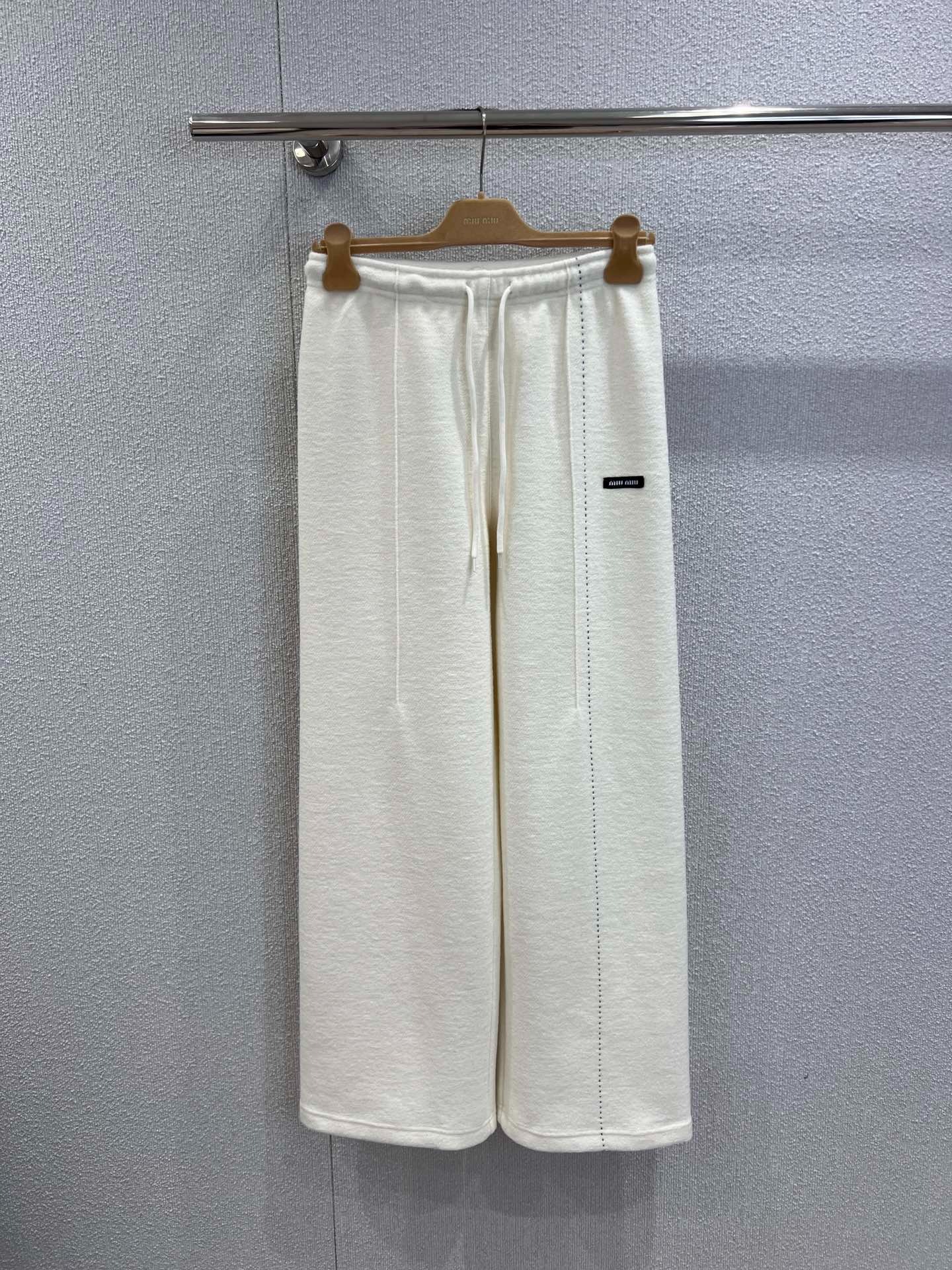 미우미우 25FW 신상 마이크로 기모 캐주얼 바지