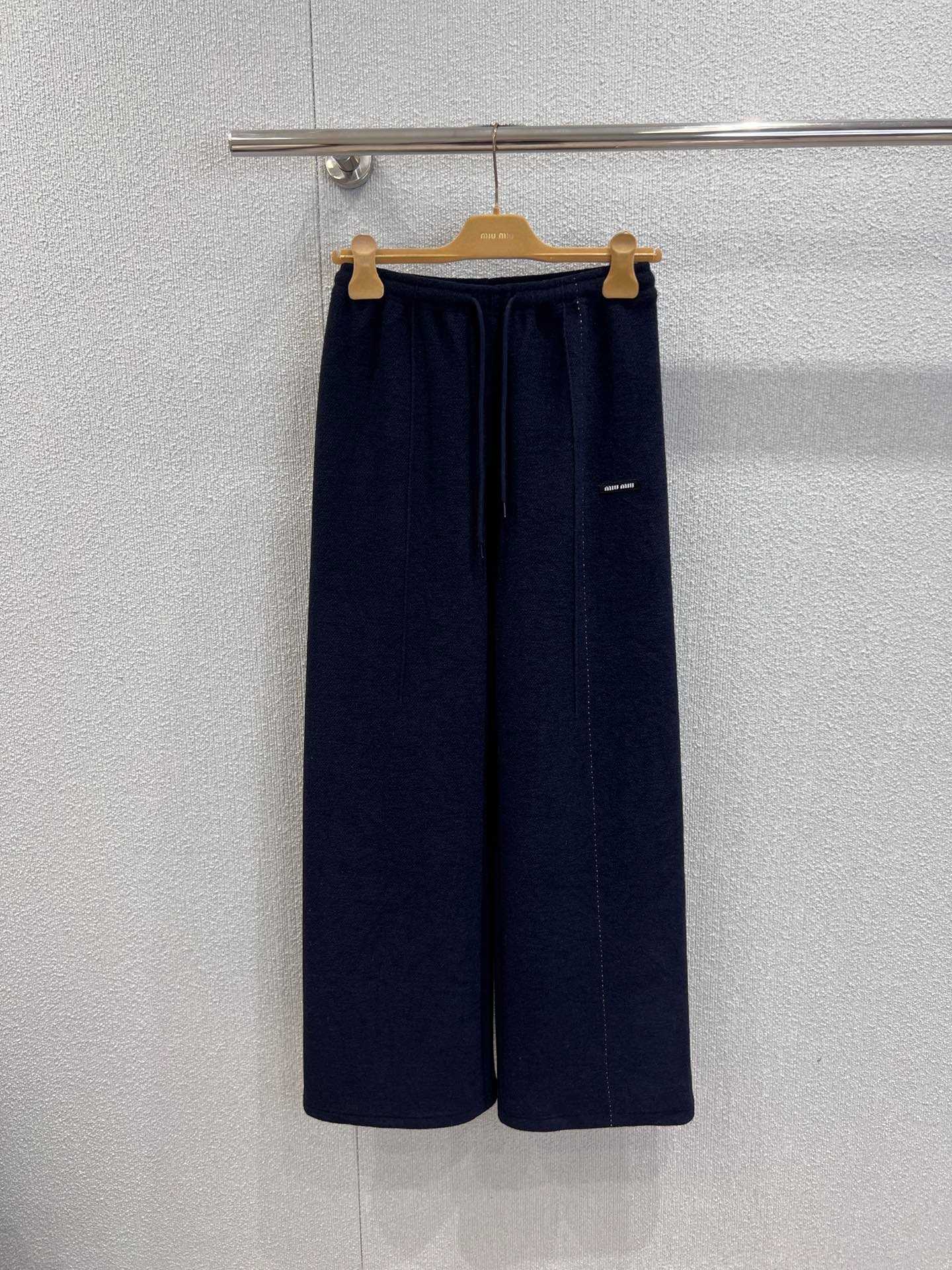 미우미우 25FW 신상 마이크로 기모 캐주얼 바지