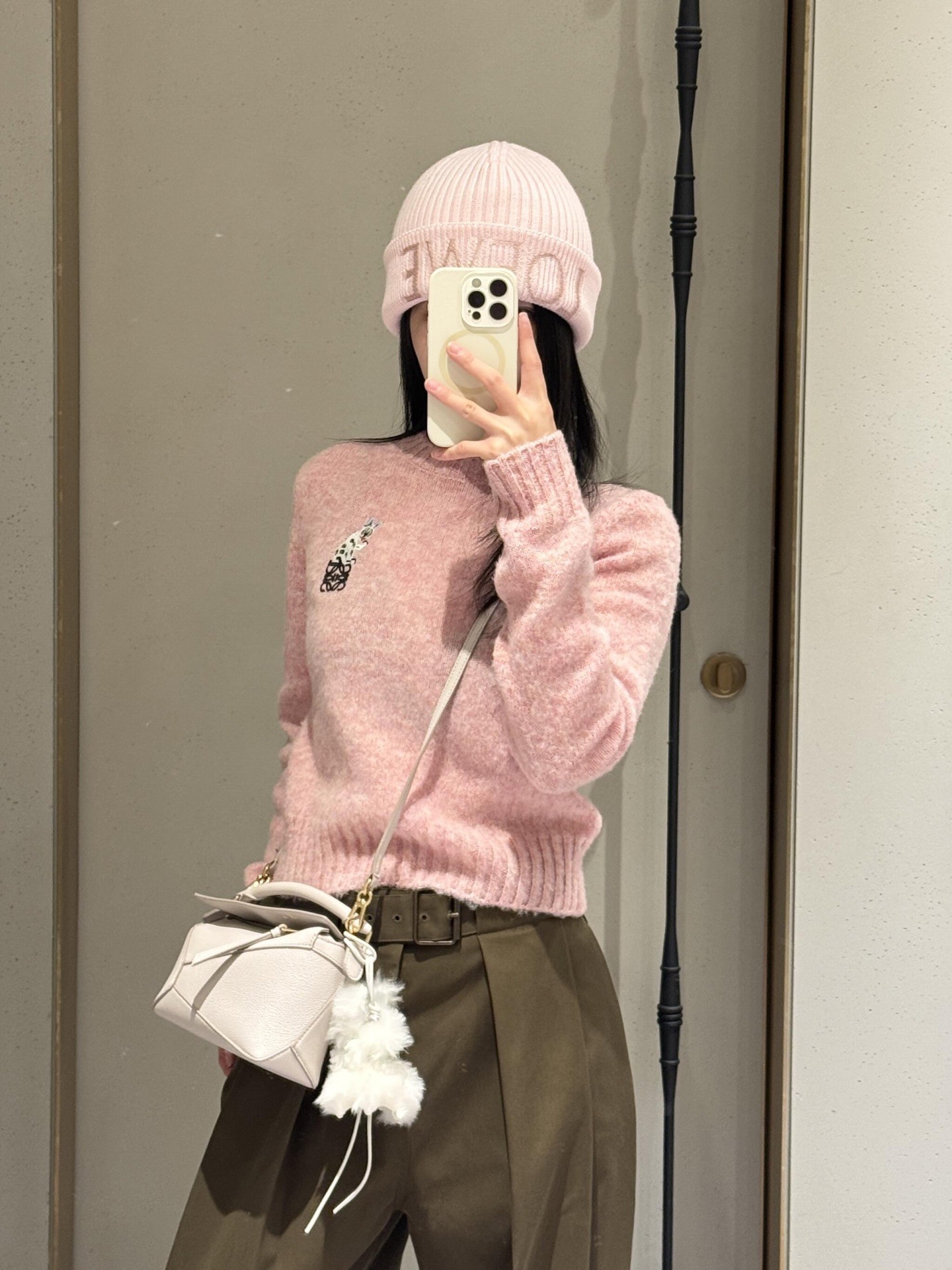 로에베 x 루*스웨인 퓨처리스트 캣 자수 스웨터